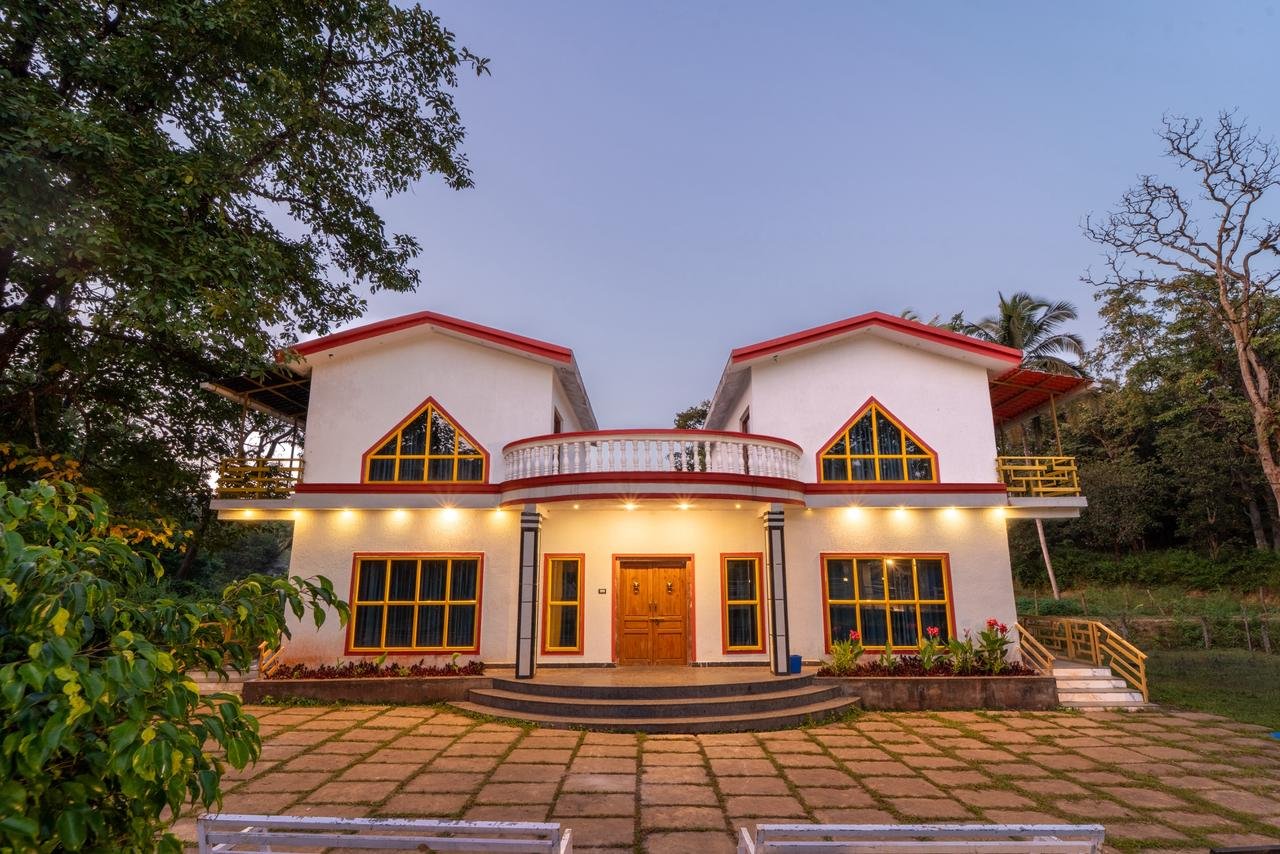 Hidden Valley Resort Exterior